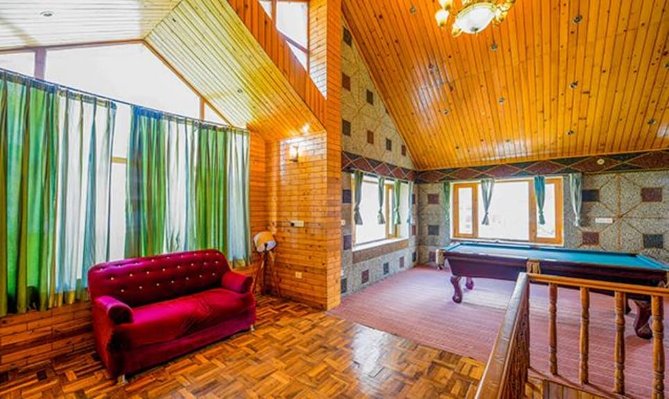 Wooden Cottage/Villa